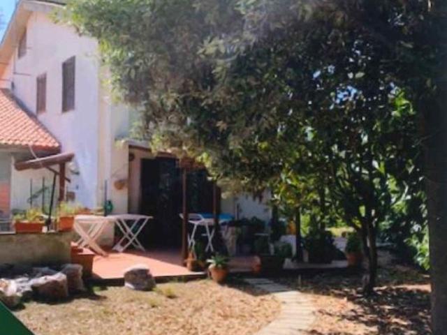 Appartamento in vendita a Canino, Lazio