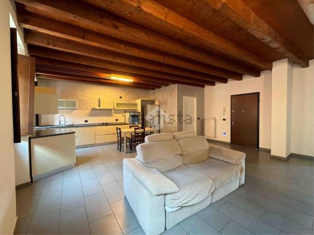 Appartamento in vendita a Calcinato, Brescia