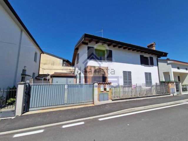 Appartamento in vendita a Battaglione, Cremona