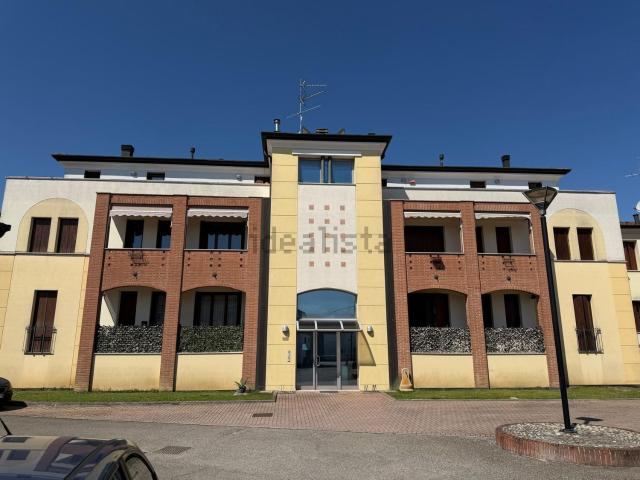 Appartamento in vendita a Bondeno Di Gonzaga, Lombardia