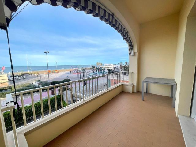 Appartamento in vendita a Riccione, Reggio Emilia