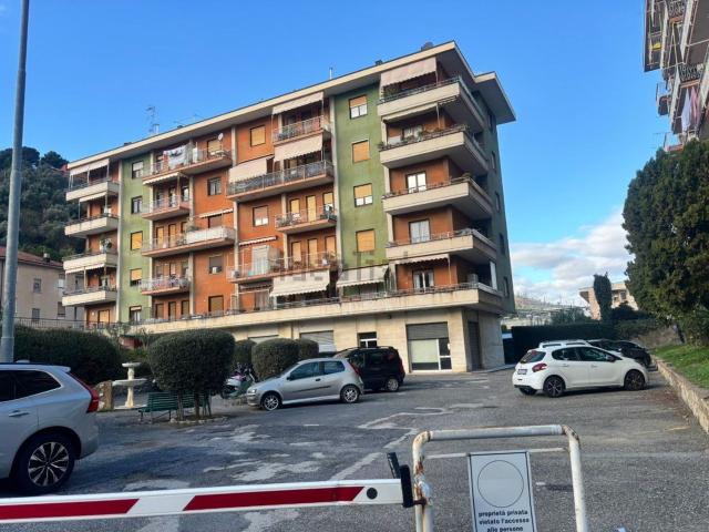 Appartamento in vendita a Oliveto, Imperia