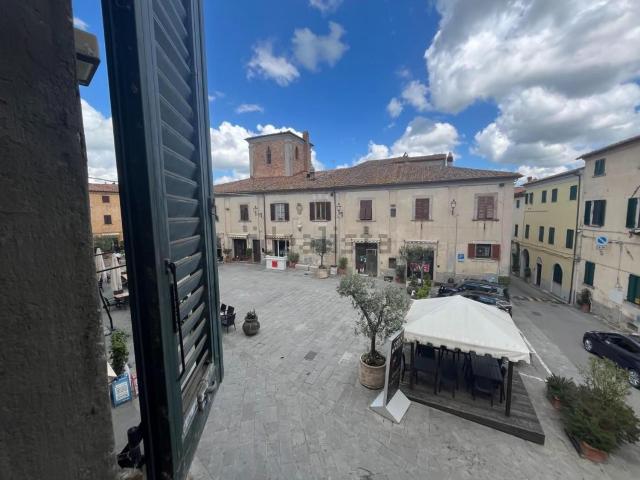 Appartamento in vendita a Lajatico