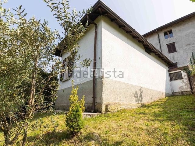 Appartamento in vendita a Costa Masnaga, Lombardia