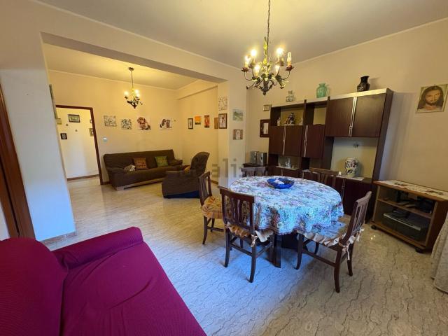 Appartamento in vendita a Gravina Di Catania, Sicilia
