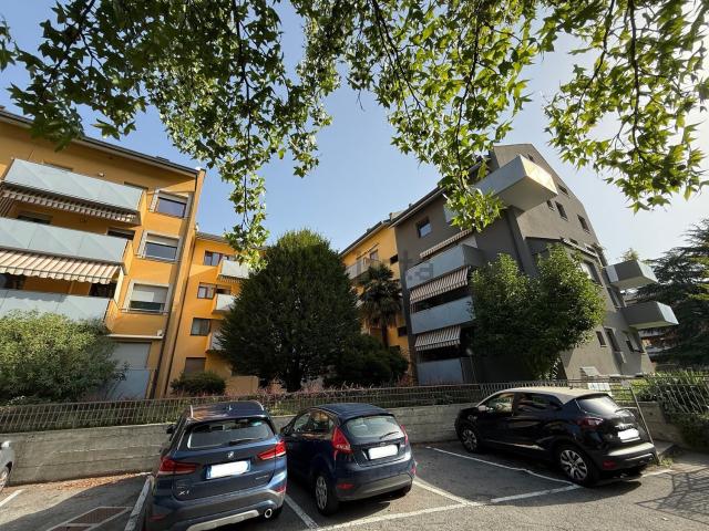 Appartamento in vendita a Sondrio, Lombardia