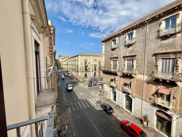 Appartamento in vendita a Centro storico, Catania