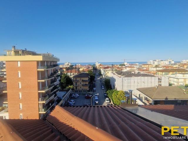 Appartamento in vendita a Mare, Marche