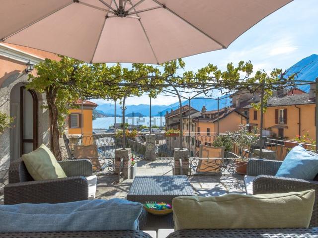 Appartamento in vendita a Argegno, Lombardia