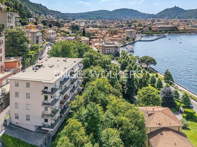 Appartamento in vendita a Como, Lombardia