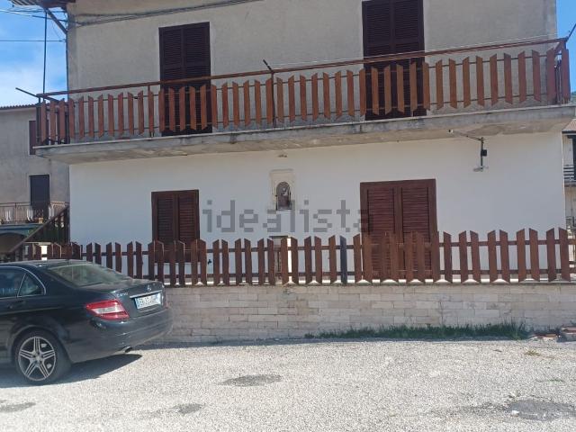 Appartamento in vendita a Pereto, Abruzzo