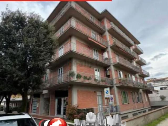 Appartamento in vendita a Montemurlo, Toscana