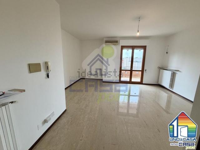 Appartamento in vendita a Crema, Lombardia