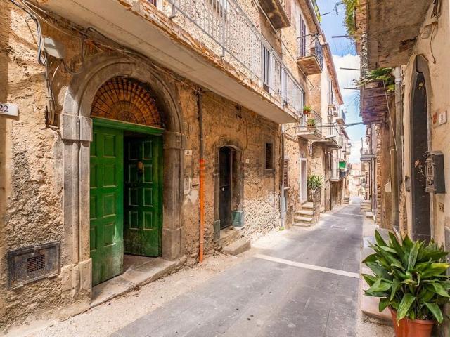 Appartamento in vendita a Roccadaspide, Campania