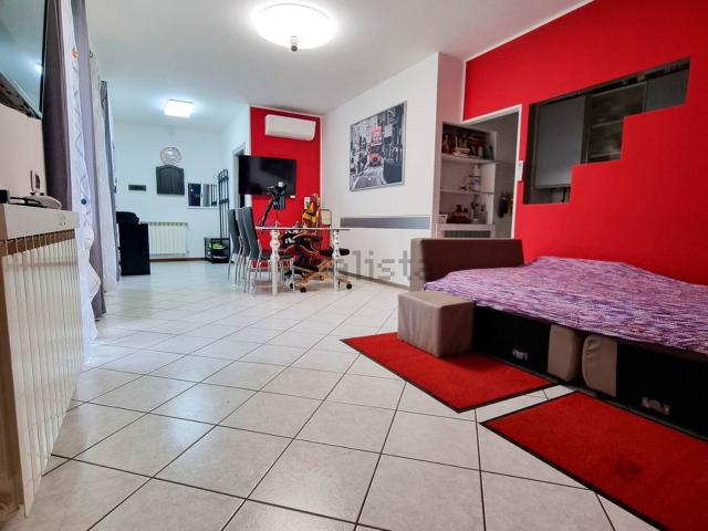 Appartamento in vendita a Calvenzano, Bergamo