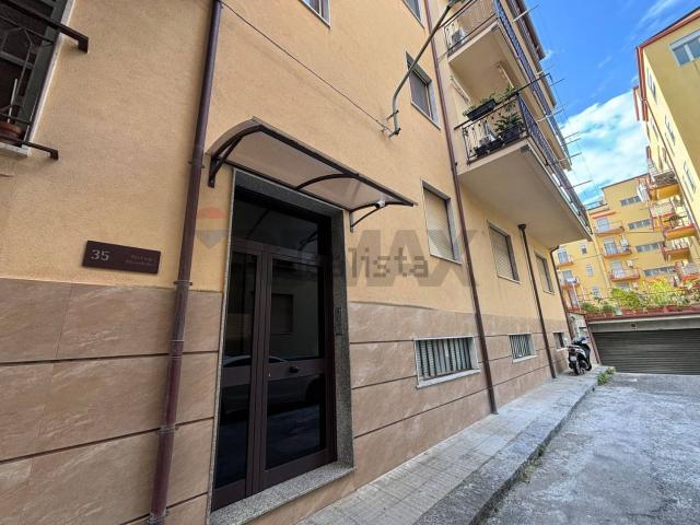 Appartamento in vendita a Minà, Sant'agata Di Militello