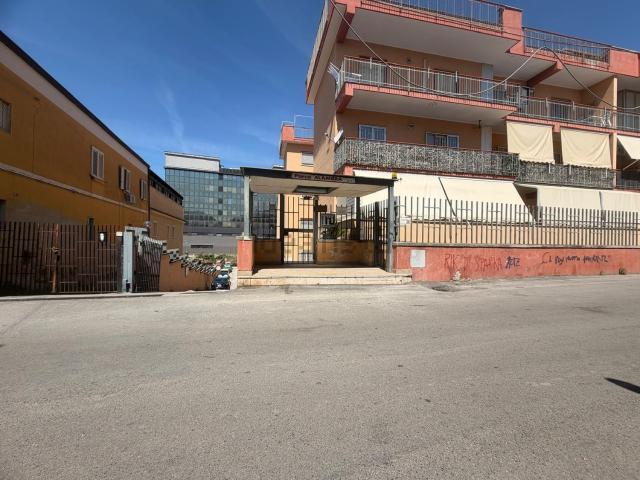 Appartamento in vendita a Caserta, Campania