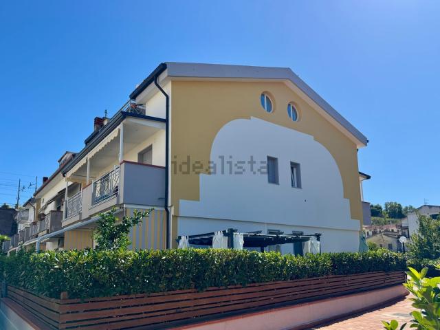 Appartamento in vendita a Agropoli Sud, Agropoli