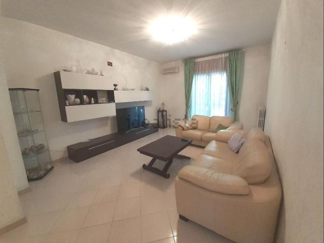 Appartamento in vendita a Puglia, Bari