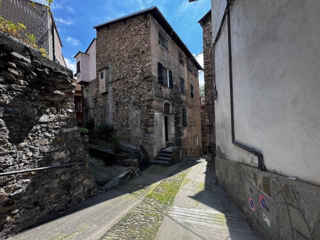 Appartamento in vendita a Oliveto, Imperia