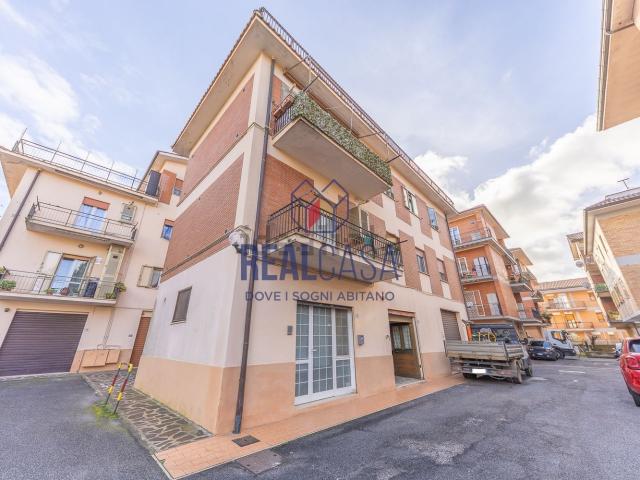 Appartamento in vendita a Roma Capitale, Lazio