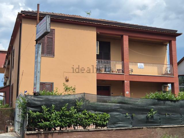 Appartamento in vendita a Frosinone, Lazio