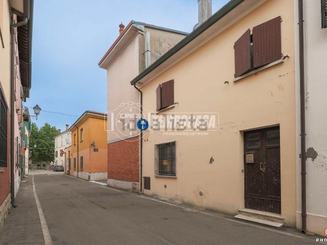 Appartamento in vendita a Unione dei comuni della Bassa Romagna, Bagnara Di Romagna