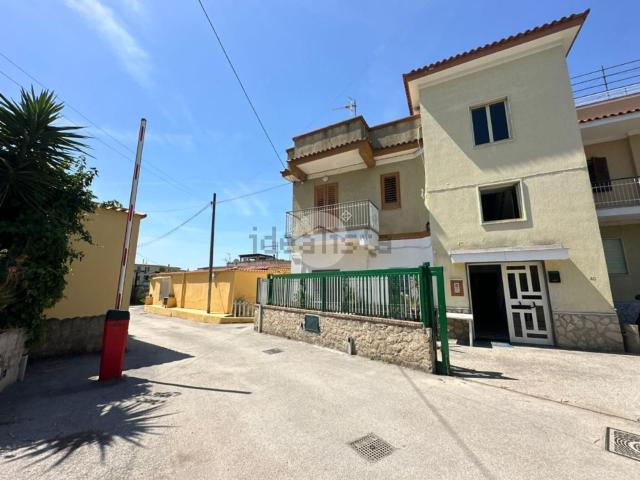 Appartamento in vendita a Bacoli, Campania