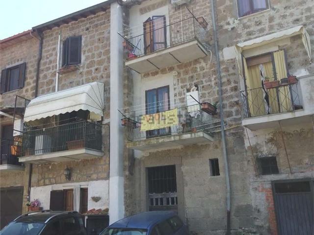 Appartamento in vendita a Barbarano Romano, Lazio