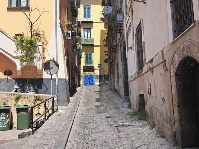 Appartamento in vendita a Salerno, Campania