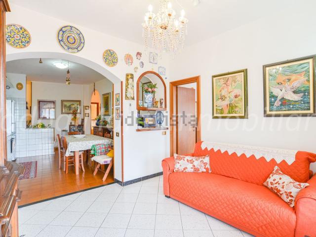 Appartamento in vendita a Vezzi Portio, Liguria