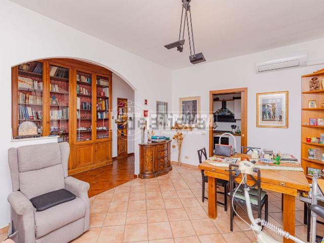 Appartamento in vendita a Mortara, Lombardia
