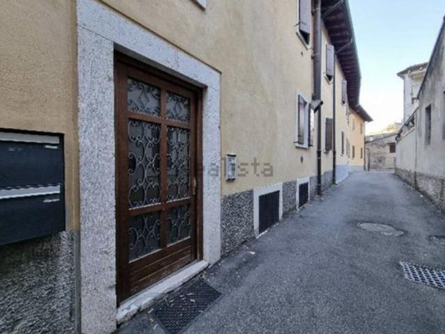 Appartamento in vendita a Dolcè, Veneto