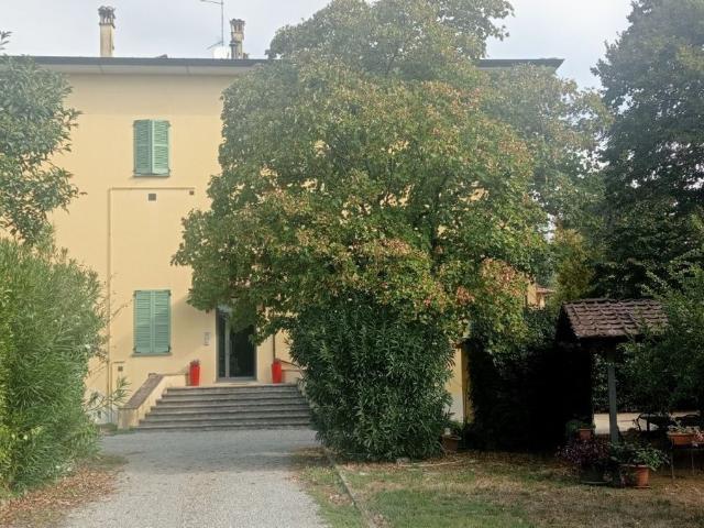 Appartamento in vendita a Collecchio, Parma
