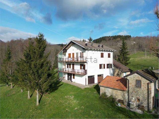 Appartamento in vendita a Unione dei comuni del Distretto Ceramico, Frassinoro