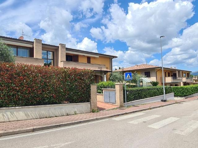 Appartamento in vendita a Taverne Di Corciano, Corciano