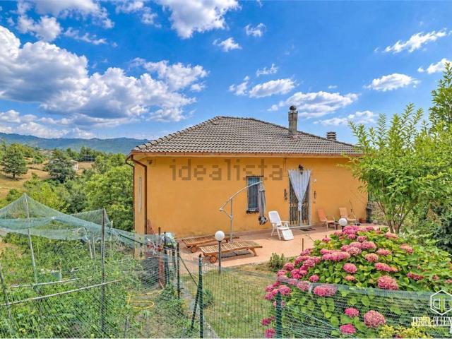 Appartamento in vendita a Adelano, Zeri
