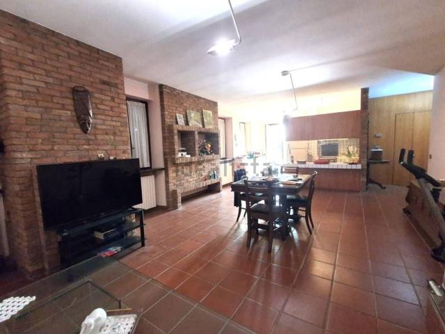 Appartamento in vendita a Casteggio, Lombardia