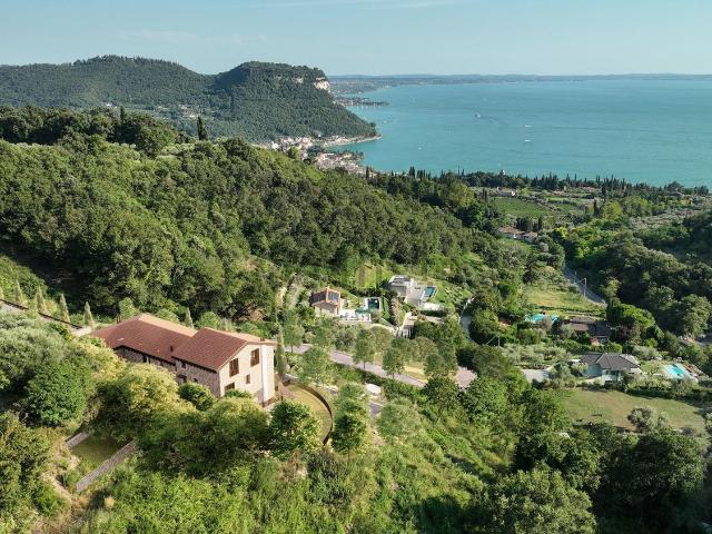 Appartamento in vendita a Garda, Verona