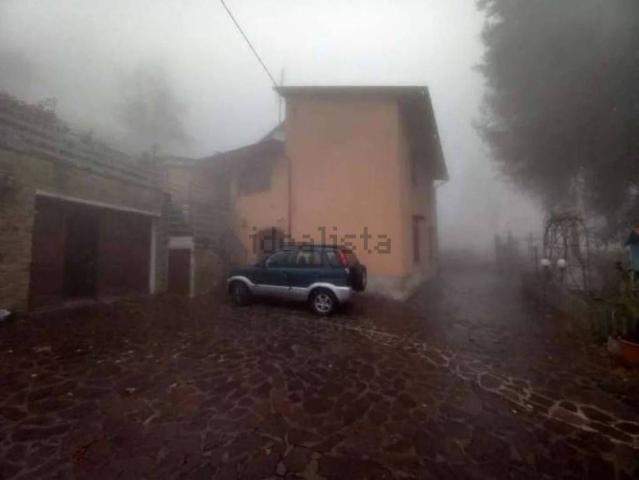 Appartamento in vendita a Cantagallo, Toscana