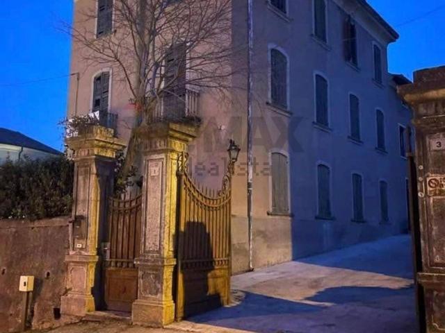 Appartamento in vendita a Castelnuovo Del Garda, Veneto