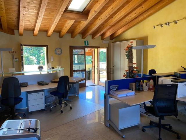 Appartamento in vendita a Carobbio Degli Angeli, Lombardia