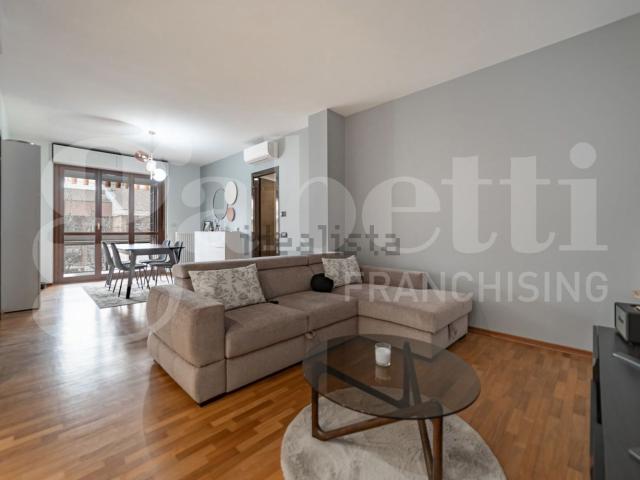Appartamento in vendita a Quartiere Boschetto, Trezzano Sul Naviglio