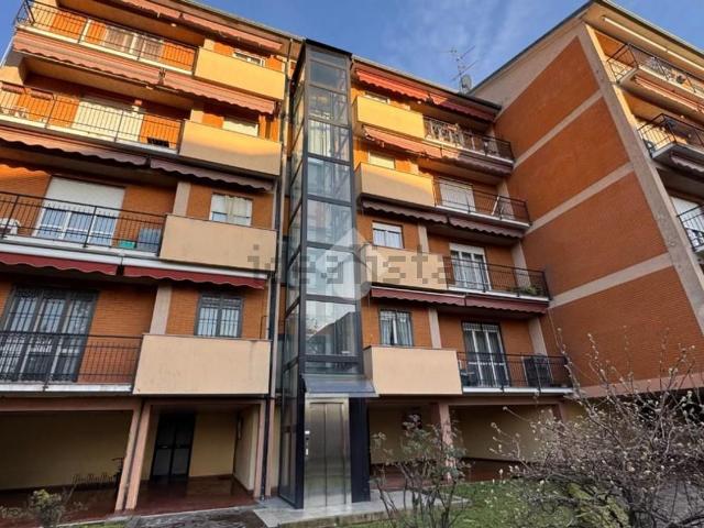 Appartamento in vendita a Cambiago, Lombardia