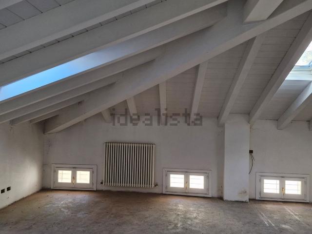 Appartamento in vendita a San Francesco-Giardini Pubblici, Re