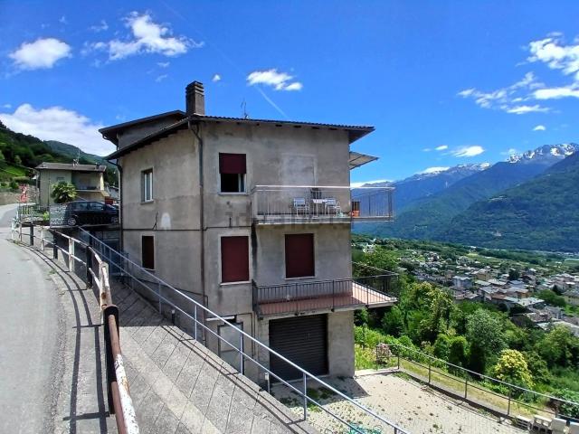 Appartamento in vendita a Tresivio, Lombardia