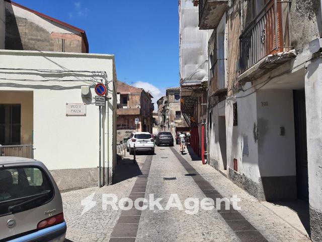 Appartamento in vendita a Gagliano, Calabria