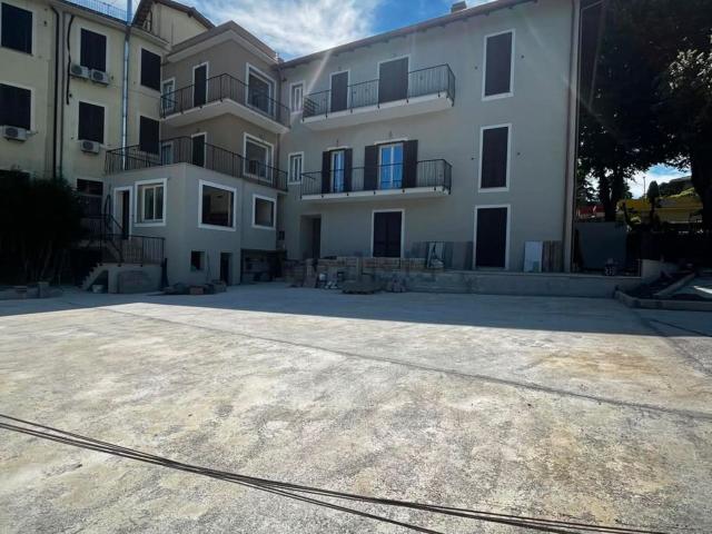 Appartamento in vendita a Squarciarelli, Roma Capitale