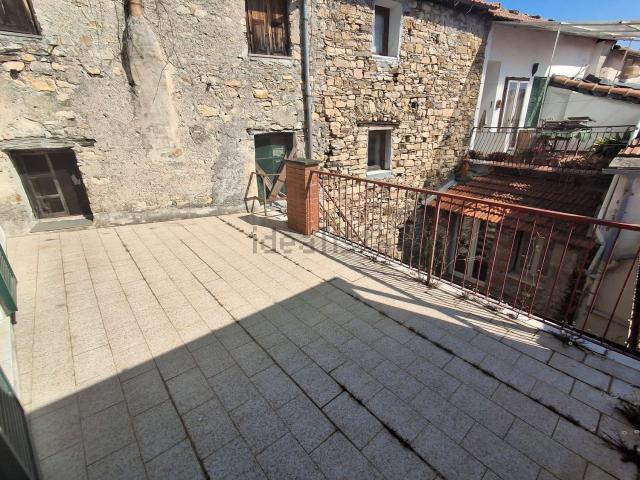 Appartamento in vendita a Chiusanico, Liguria