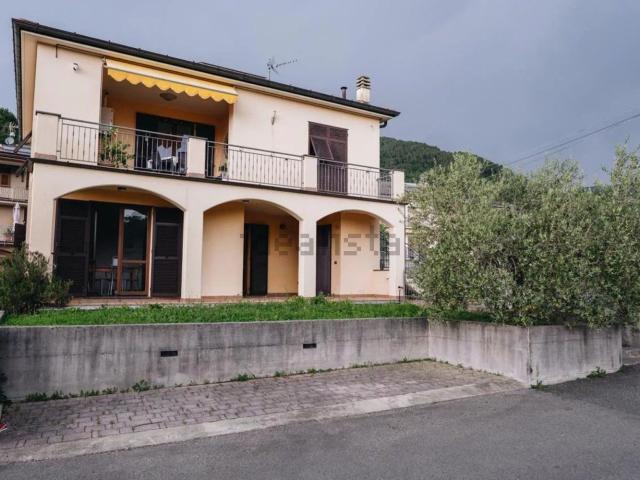 Appartamento in vendita a Sesta Godano, Liguria